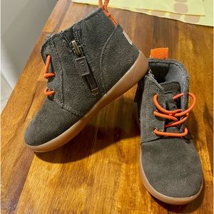 UGG Boots Toddler Boy Size 8
